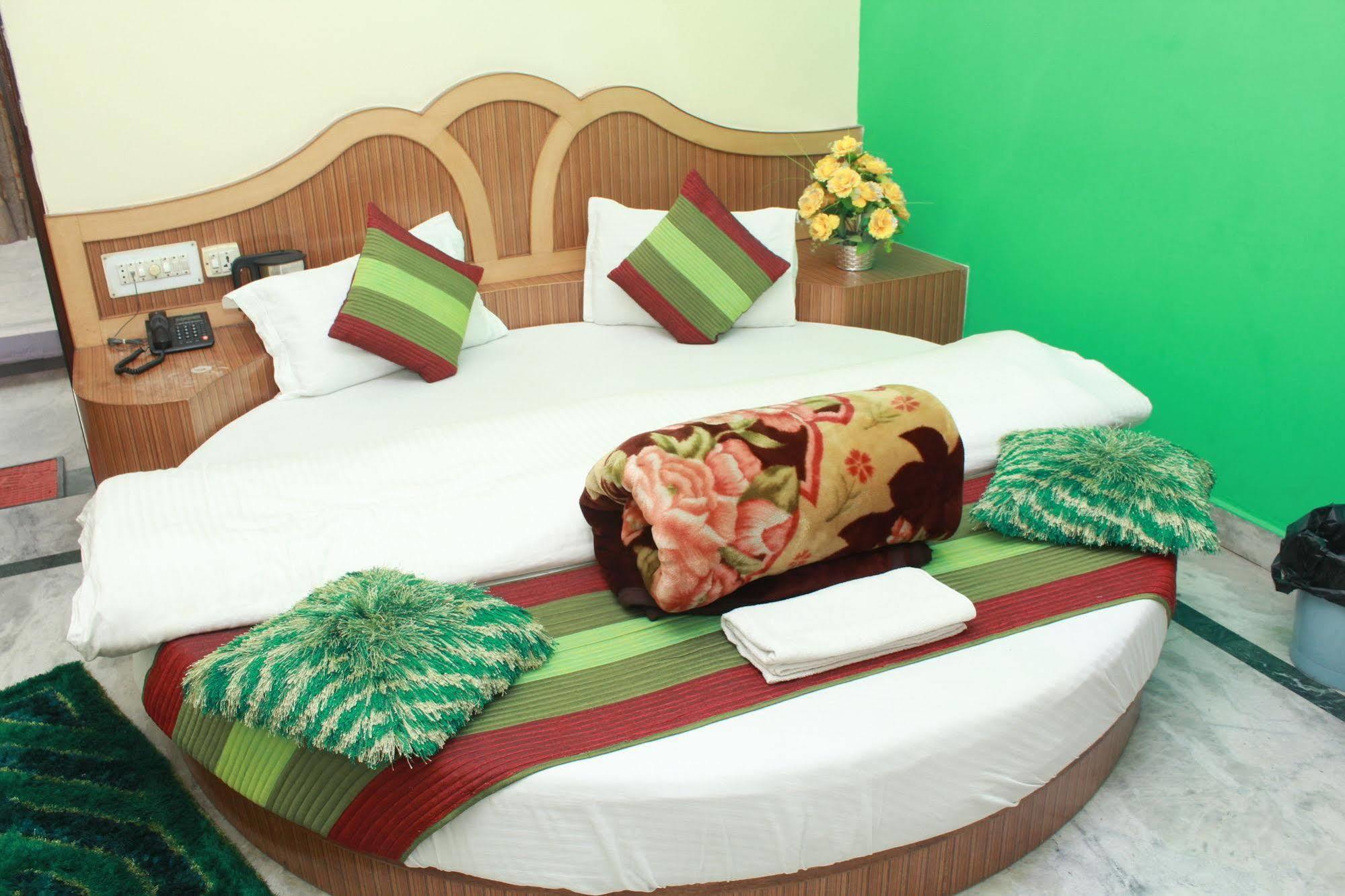 Cottage Ganga Inn New Delhi Exterior photo